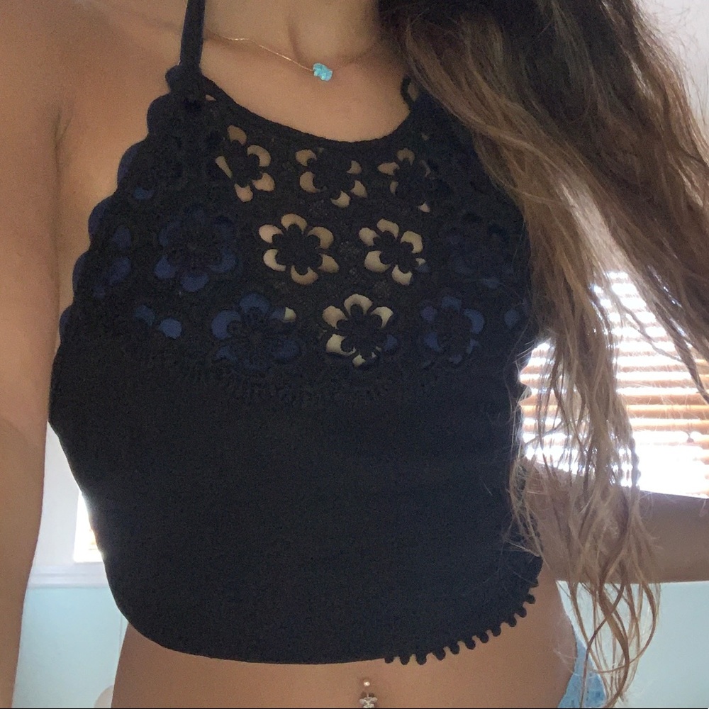 Cute Black Top! ❤️